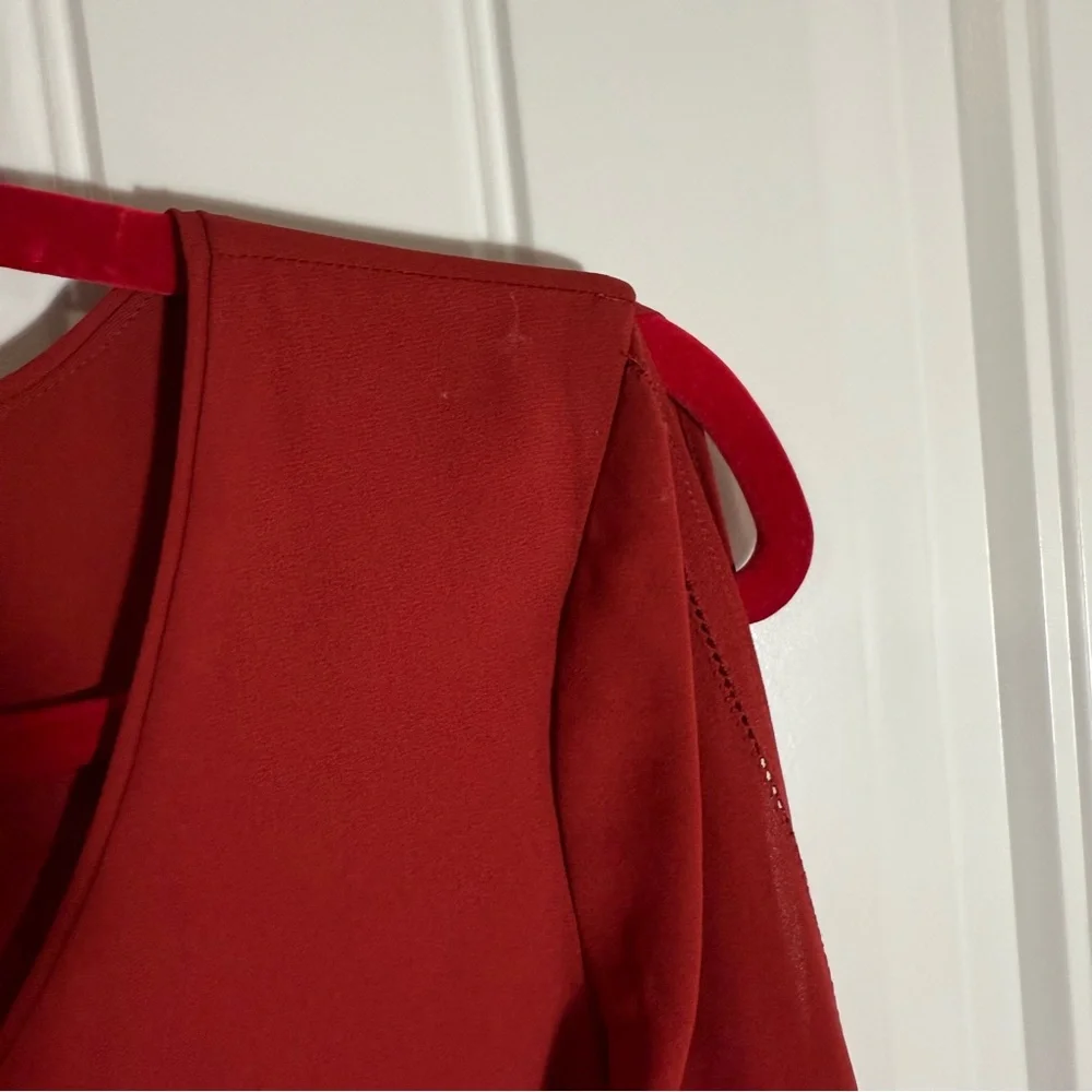 WHBM Hi Low Cold Shoulder Dress - Picture 7 of 7